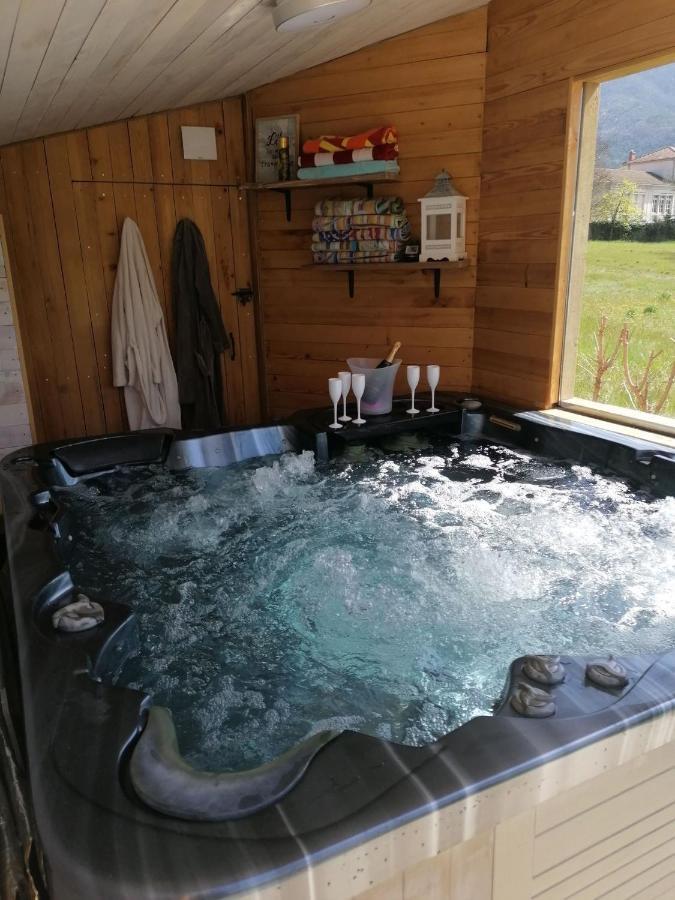 Chambre Avec Jacuzzi Privatif "Le Pecher" Saillans  Exteriör bild