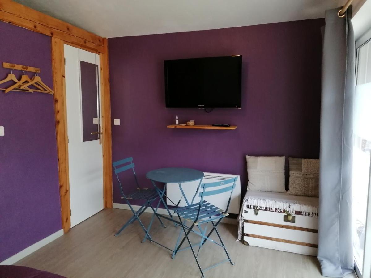 Chambre Avec Jacuzzi Privatif "Le Pecher" Saillans  Exteriör bild
