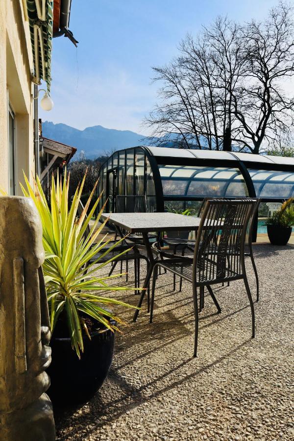 Chambre Avec Jacuzzi Privatif "Le Pecher" Saillans  Exteriör bild